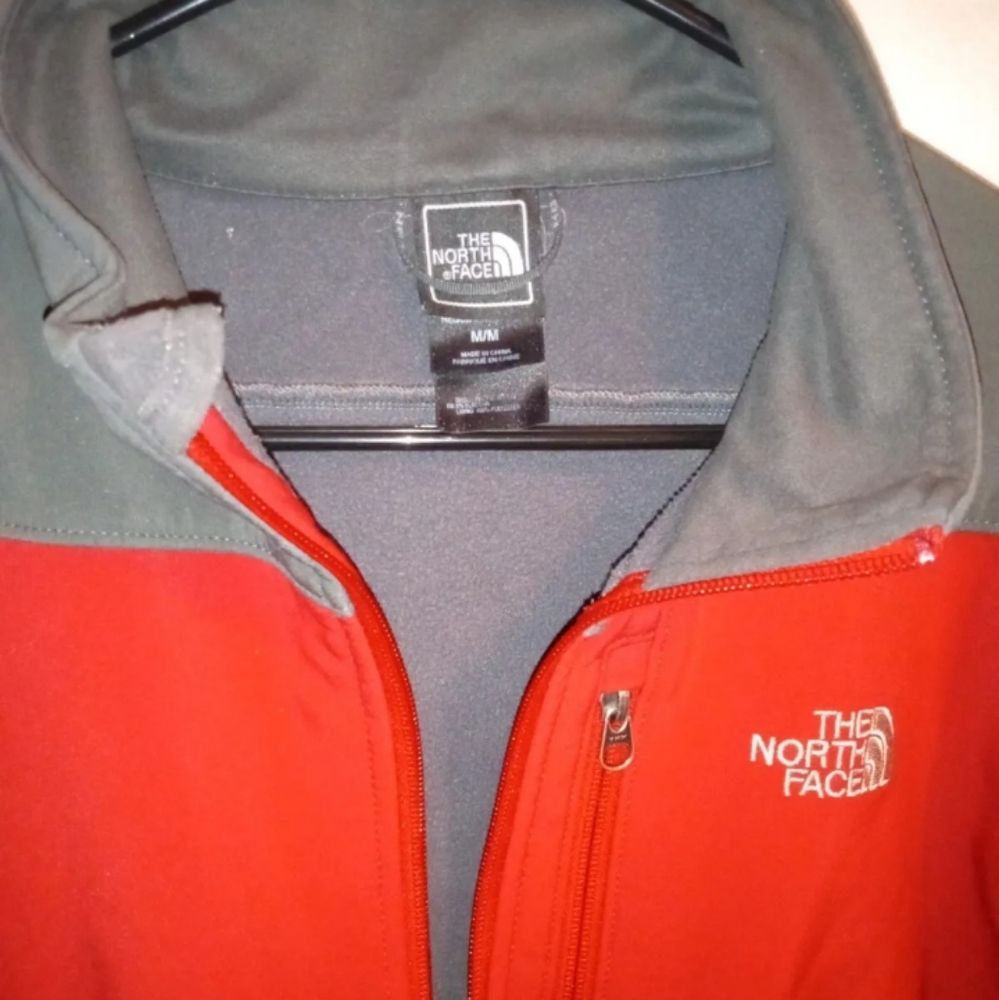 THE NORTH FACE HOODIE JACKET